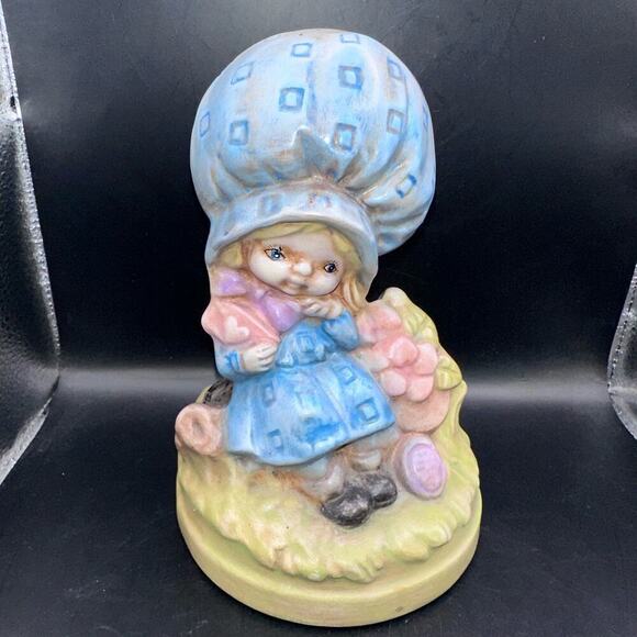 Vintage 1970’s Handpainted Girl Big Bonnet Holly Hobby Like Ceramic Figurine - Picture 1 of 8